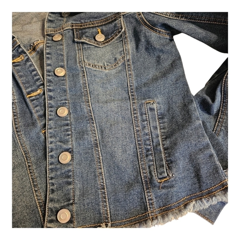 Baccini Fringe Jean Jacket Size Small, medium dark wash denim jacket - Picture 5 of 5